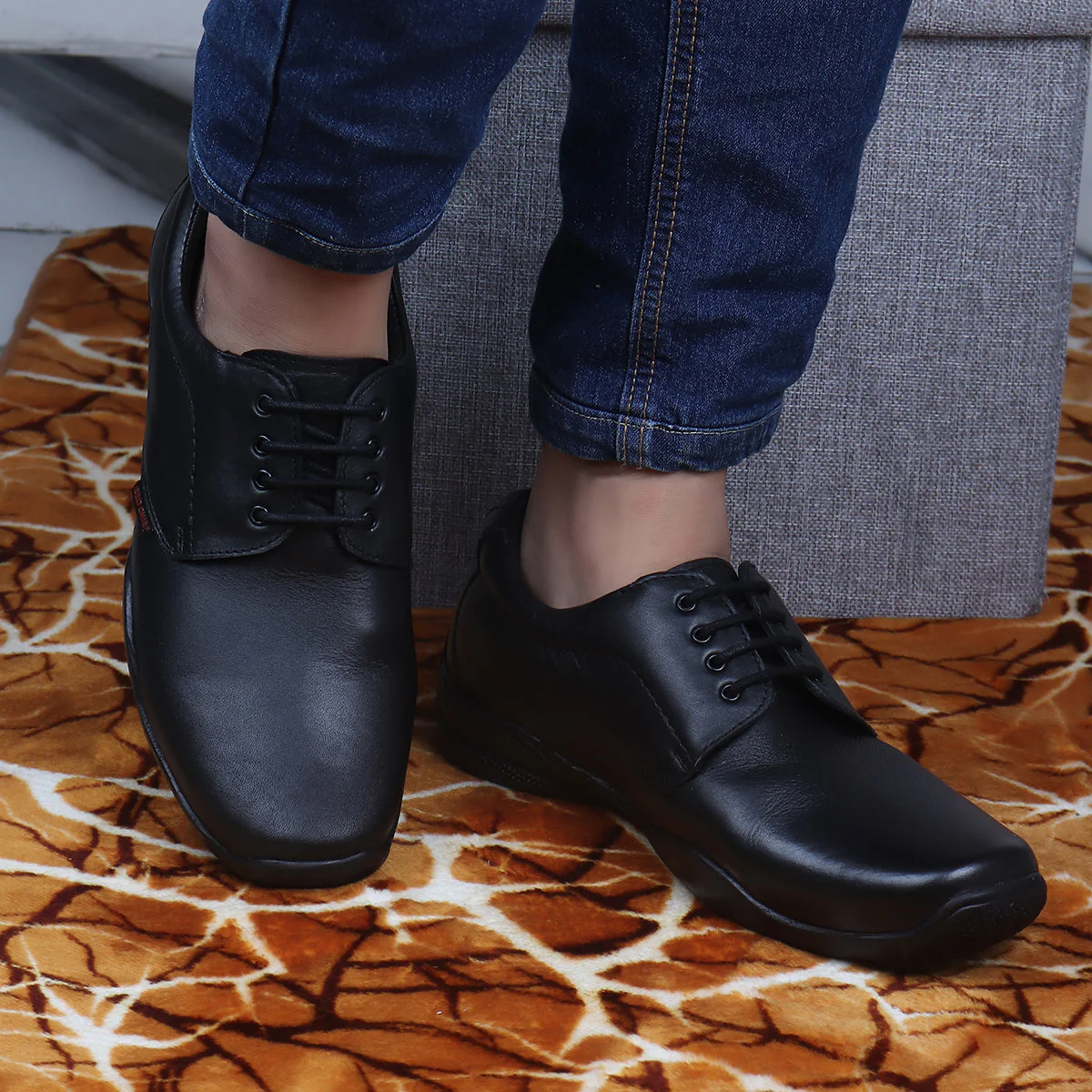 Red Chief Black Formal Shoes for Men RC3810 001 - Image 9
